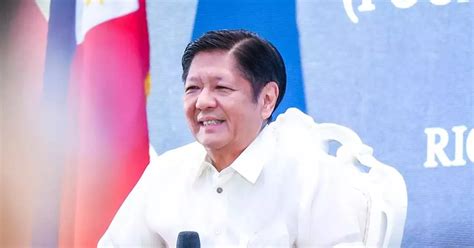 Filipino 'unsung heroes' gipasidunggan ni Marcos .